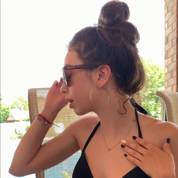 Meet your Posher, Shelby - Picture 1 of 1